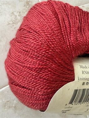 Juniper Moon Farm Findley Merino Wool/Mulberry Silk Blend Yarn in Scarlet